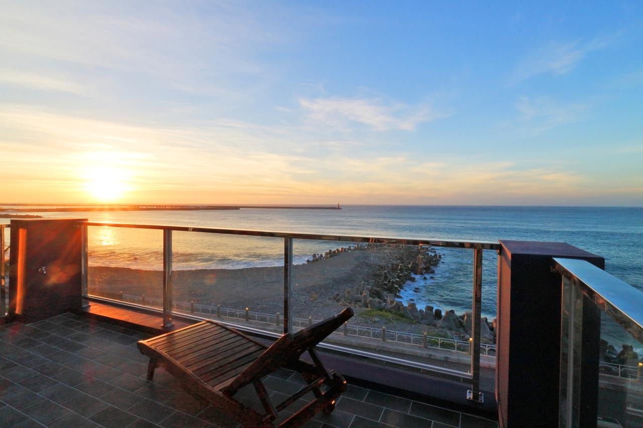 Two Home Inn Hualien City Ngoại thất bức ảnh